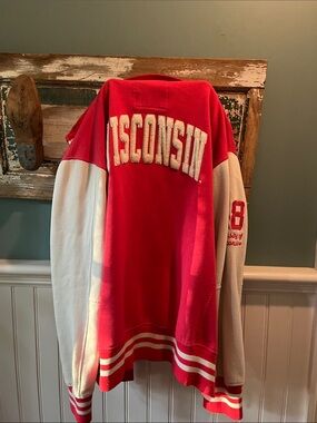 Wisconsin Badgers Letterman Style Zip Up Sweatshirt Mens XL
